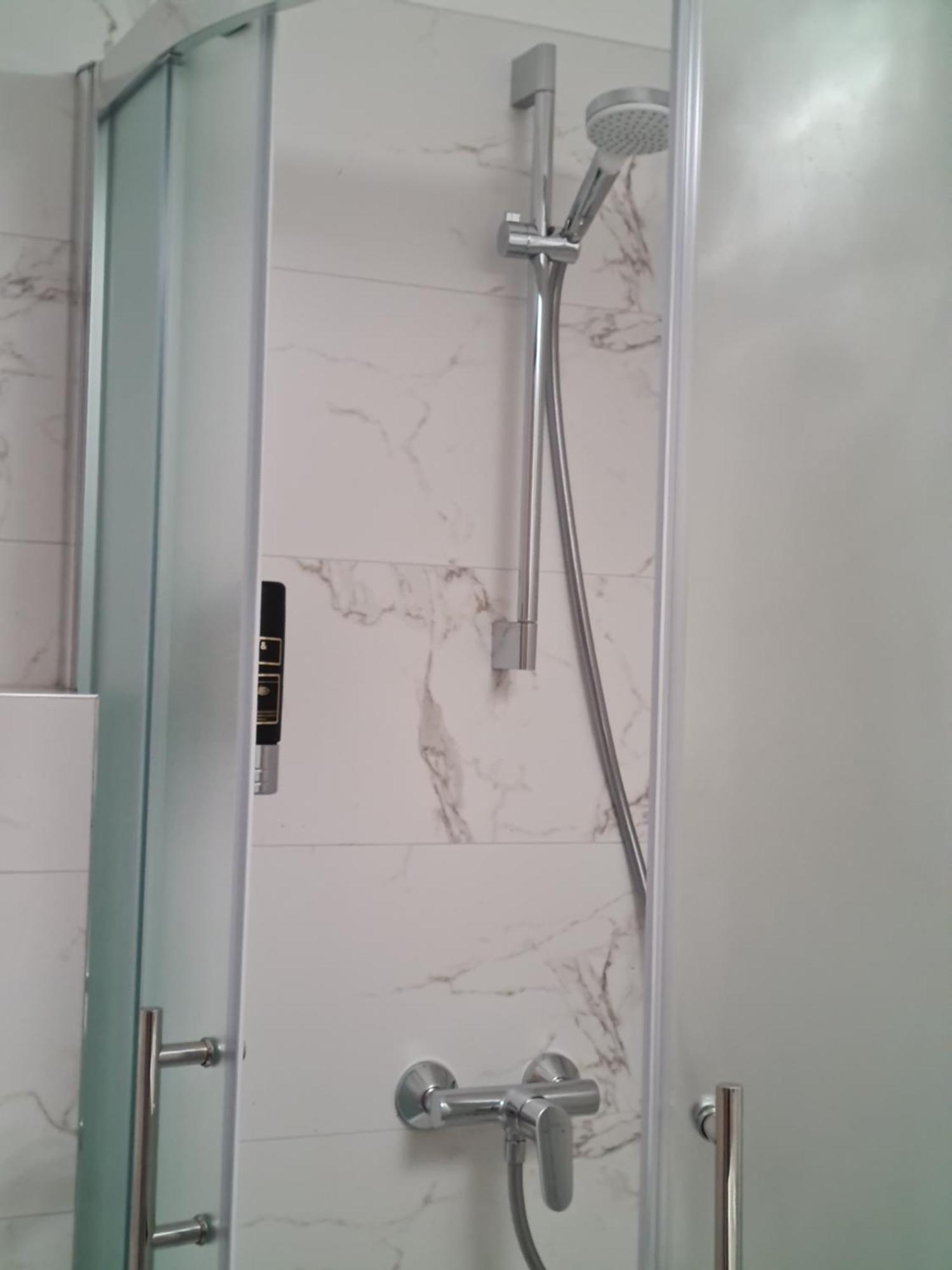 Hotel Adria Kaštela エクステリア 写真